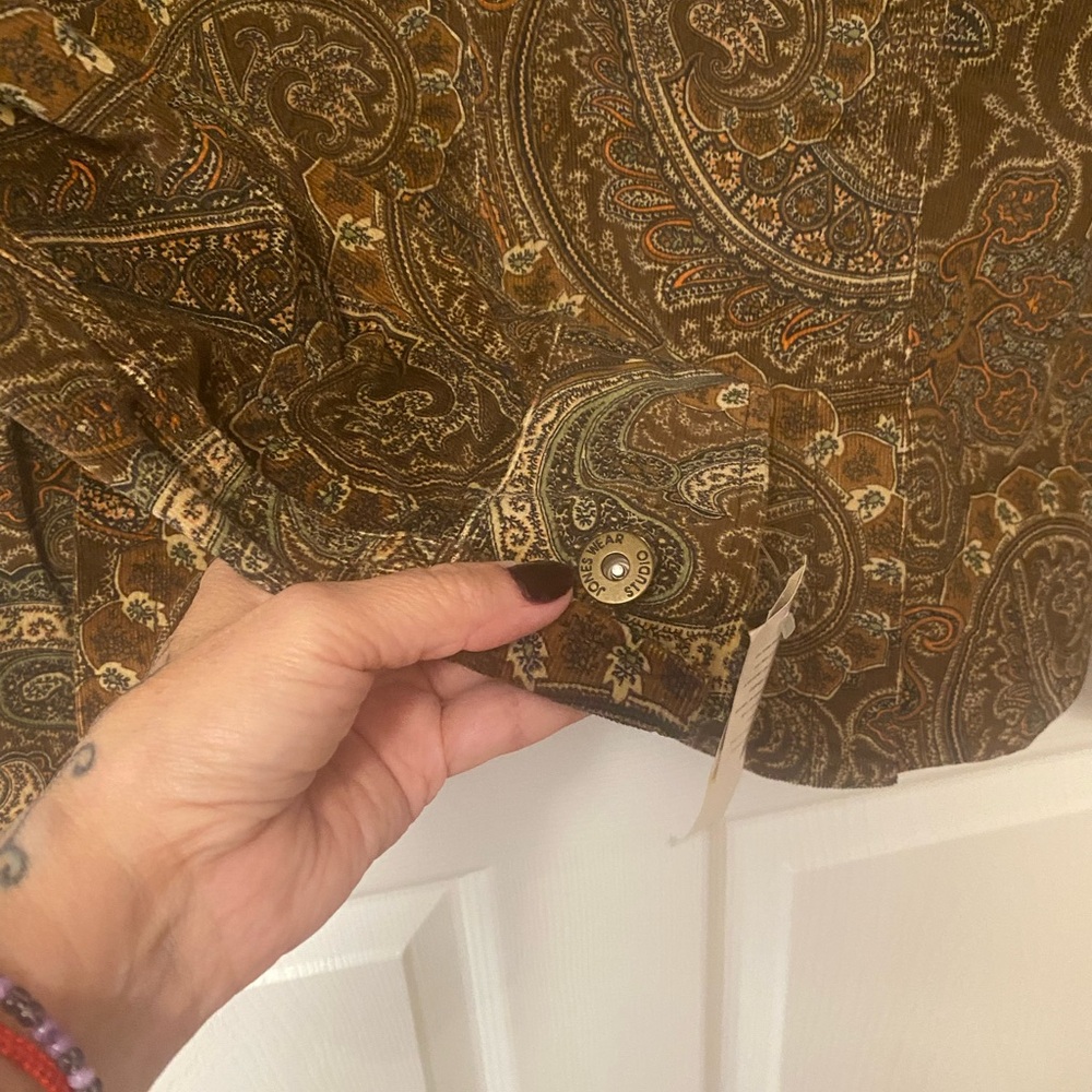 Jones Wear Studio Brown Paisley Blazer
Jacket - Picture 10 of 13